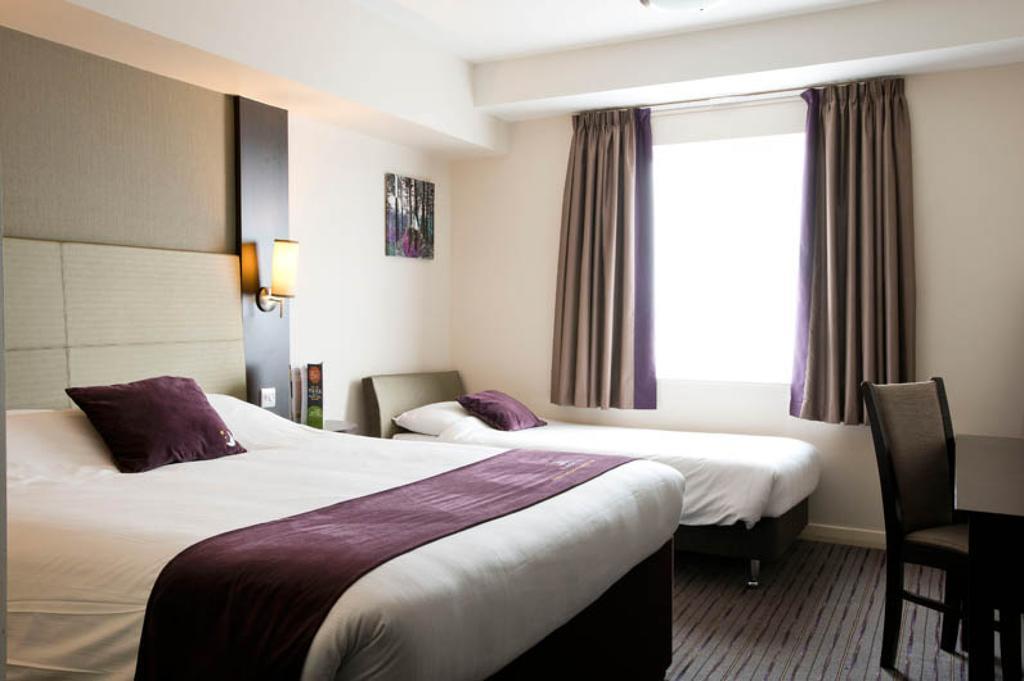 Premier Inn Birmingham City Centre Bridge Street Exterior foto