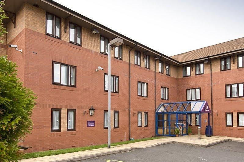 Premier Inn Birmingham City Centre Bridge Street Exterior foto